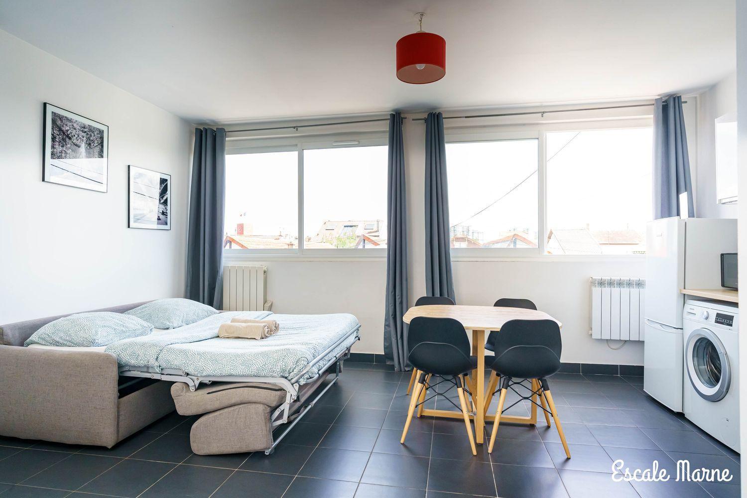 Parking Rue Gratuit - 20 Pourcent Sur Escale-marne,fr - De 1 A 4 Personnes - 10mn Metro 8, Rer A, Lit, Canape Convertible, Cuisine, Lave Linge - Garde A Bagage Gratuite 24-7 - 1er Etage Maisons-Alfort